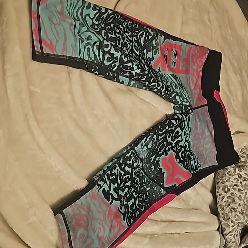 Fox Active - Picture 3 of 3